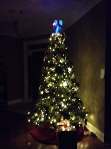 Tree 2, pre-lit, white lights